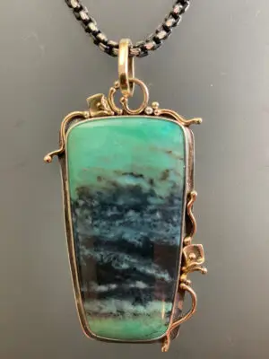 P 2179 Opalized Wood