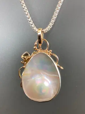 P 2158 Fresh Water Dome Blister Pearl