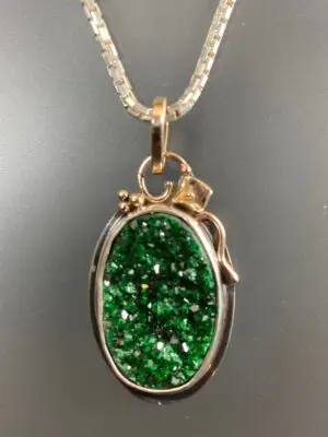 P 2155 Uvarovite Green Garnet