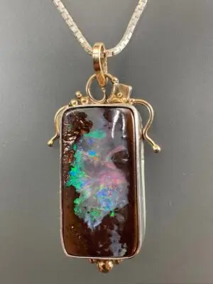 P 2137 Australian Boulder Opal