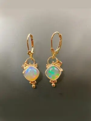ER 2122 Ethiopian Opals