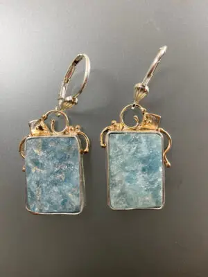 ER 2110 Surface Aquamarine, Sterling lever backs